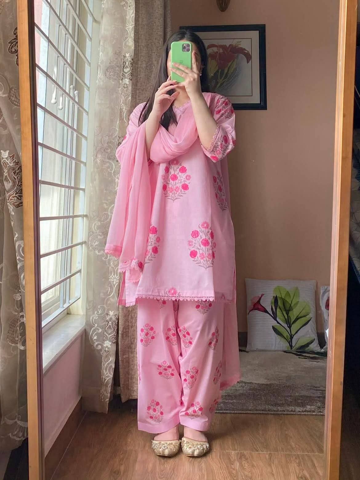 Pink Cotton Floral Print Three Piece Salwar Kameez Set - Image 2