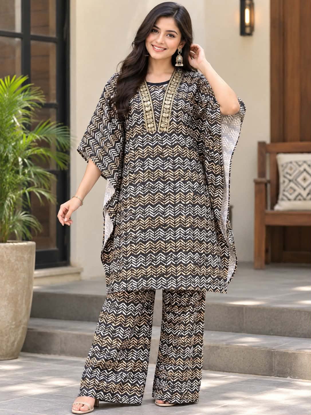 Fashionable Two Piece - Image 3